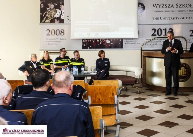 Zdjęcie nr 23 z galerii Międzynarodowe Seminarium Naukowe pt. „Rola i zadania dzielnicowego w społecznościach lokalnych”