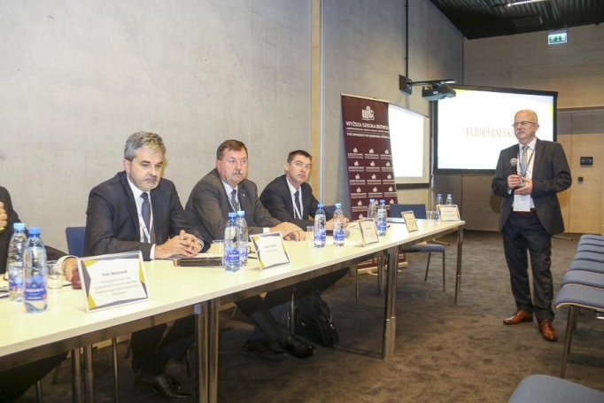 Zdjęcie nr 23 z galerii WSB na Europejskim Kongresie Małych i Średnich Przedsiębiorstw