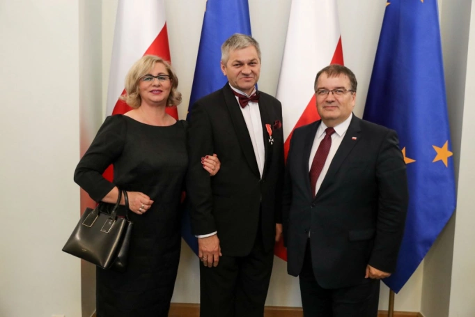 Zdjęcie nr 3 z galerii Prof. Marek Walancik odznaczony Krzyżem Kawalerskim Orderu Odrodzenia Polski