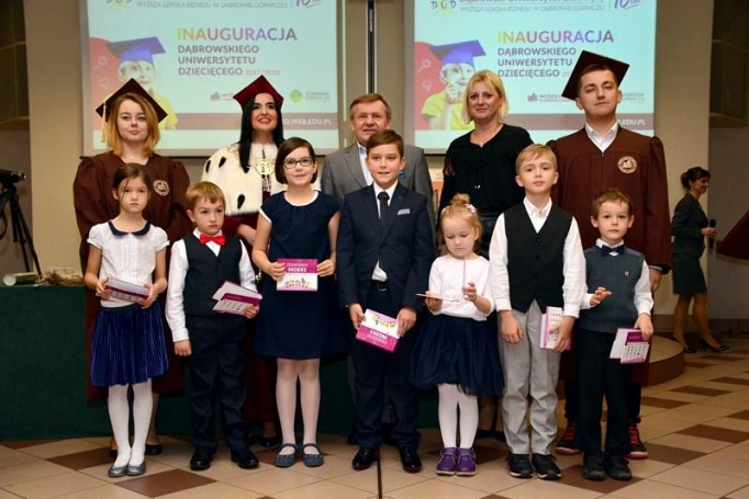 Zdjęcie nr 9 z galerii Inauguracja Roku Akademickiego w Dąbrowskim Uniwersytecie Dziecięcym