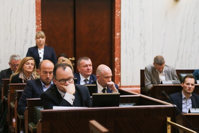 Zdjęcie nr 7 z galerii Studentka WSB Radną Młodzieżowego Sejmiku Województwa Śląskiego