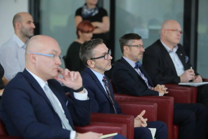 Zdjęcie nr 9 z galerii Po oksfordzku w Dzienniku Zachodnim