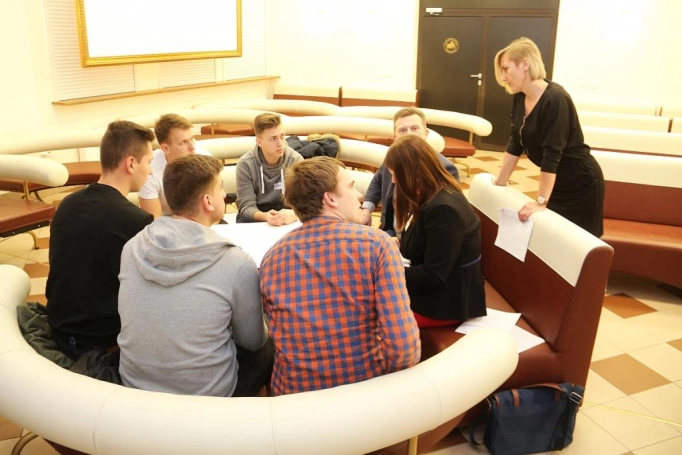 Zdjęcie nr 4 z galerii Studenci wskazali kierunki na doskonalenie uczelni