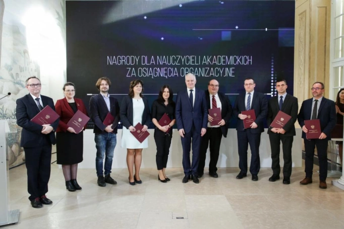 Zdjęcie nr 3 z galerii Nagrody Ministra Nauki i Szkolnictwa Wyższego dla wykładowców WSB w Dąbrowie Górniczej