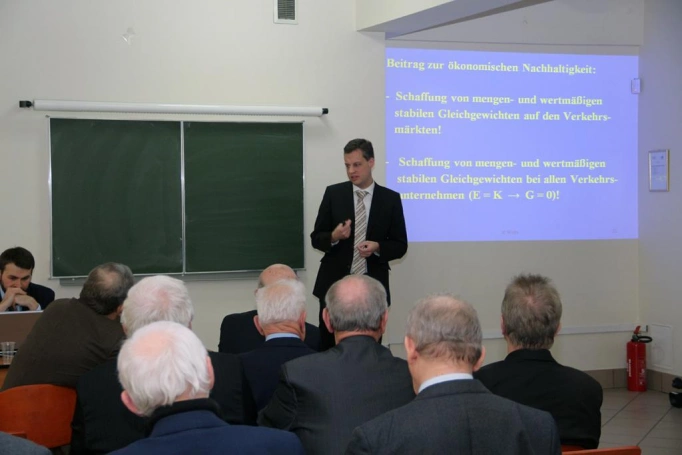 Zdjęcie nr 29 z galerii Konferencja TRANSMEC 2017: w WSB rozmawiano o transporcie w obliczu deglobalizacji