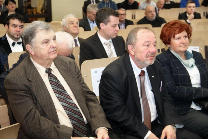 Zdjęcie nr 10 z galerii Konferencja TRANSMEC 2017: w WSB rozmawiano o transporcie w obliczu deglobalizacji