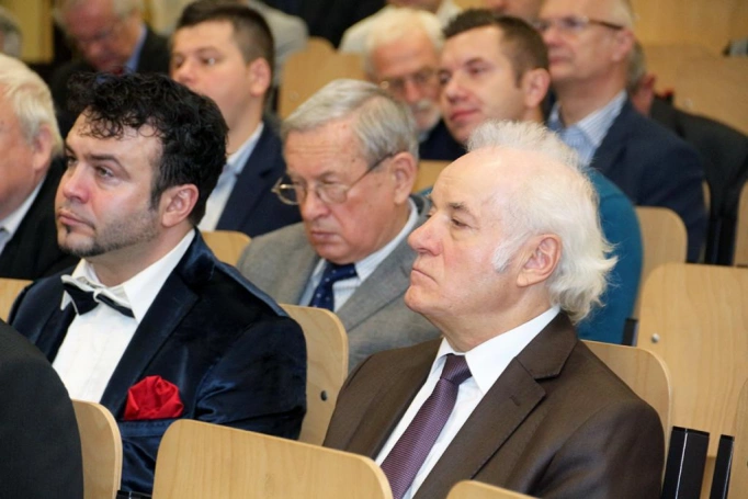 Zdjęcie nr 22 z galerii Konferencja TRANSMEC 2017: w WSB rozmawiano o transporcie w obliczu deglobalizacji