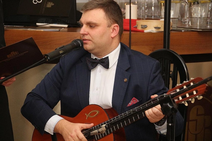 Zdjęcie nr 17 z galerii Spotkanie świąteczno-noworoczne w Wyższej Szkole Biznesu w Dąbrowie Górniczej