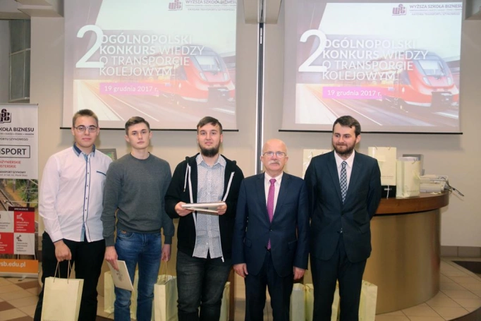 Zdjęcie nr 29 z galerii Znamy zwycięzców II Ogólnopolskiego Konkursu Wiedzy o Transporcie Kolejowym! 