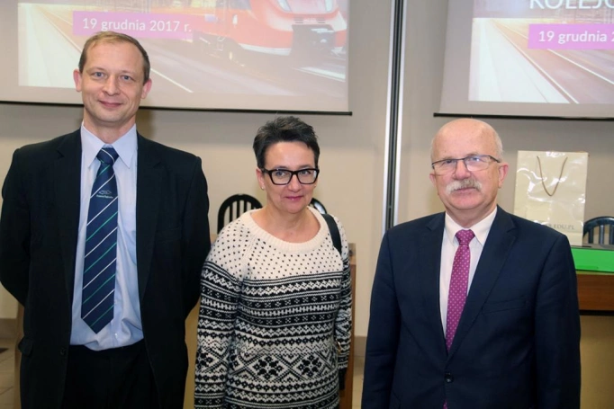 Zdjęcie nr 33 z galerii Znamy zwycięzców II Ogólnopolskiego Konkursu Wiedzy o Transporcie Kolejowym! 