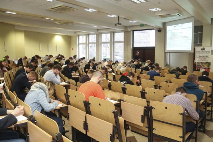 Zdjęcie nr 19 z galerii Znamy zwycięzców II Ogólnopolskiego Konkursu Wiedzy o Transporcie Kolejowym! 