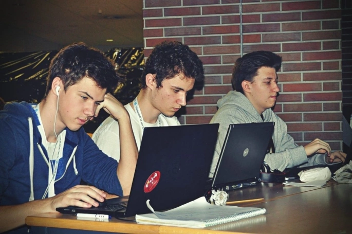 Zdjęcie nr 18 z galerii Studenci WSB w Cieszynie nagrodzeni podczas Sensei Game Jam 2017