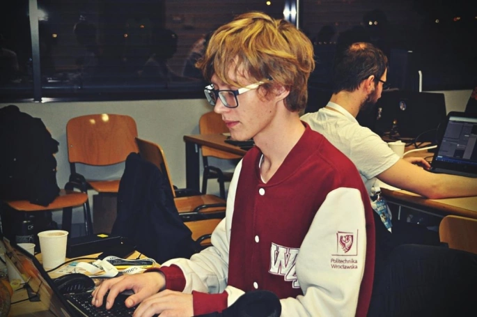 Zdjęcie nr 30 z galerii Studenci WSB w Cieszynie nagrodzeni podczas Sensei Game Jam 2017