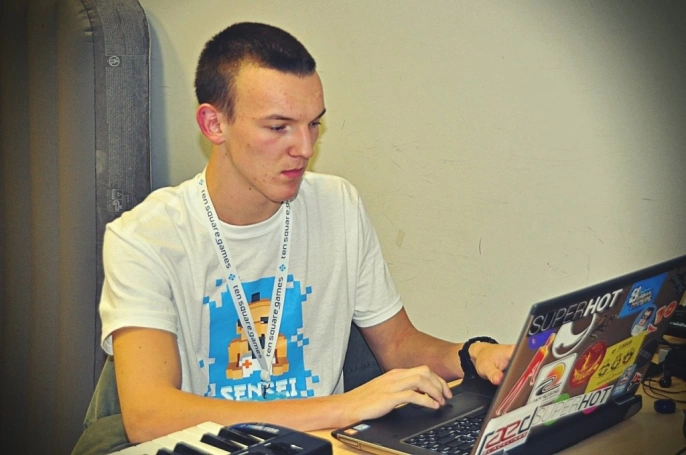 Zdjęcie nr 31 z galerii Studenci WSB w Cieszynie nagrodzeni podczas Sensei Game Jam 2017