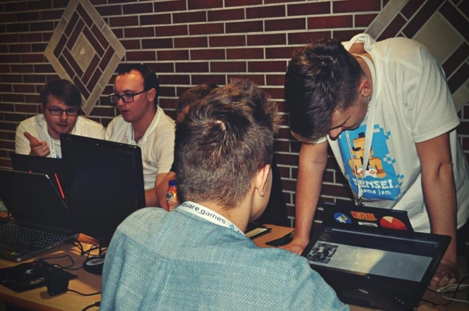 Zdjęcie nr 32 z galerii Studenci WSB w Cieszynie nagrodzeni podczas Sensei Game Jam 2017