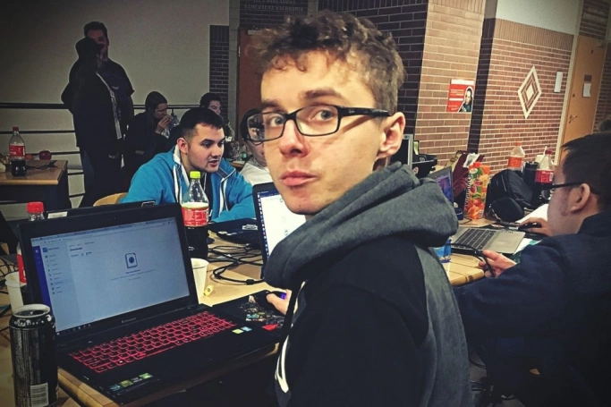 Zdjęcie nr 57 z galerii Studenci WSB w Cieszynie nagrodzeni podczas Sensei Game Jam 2017