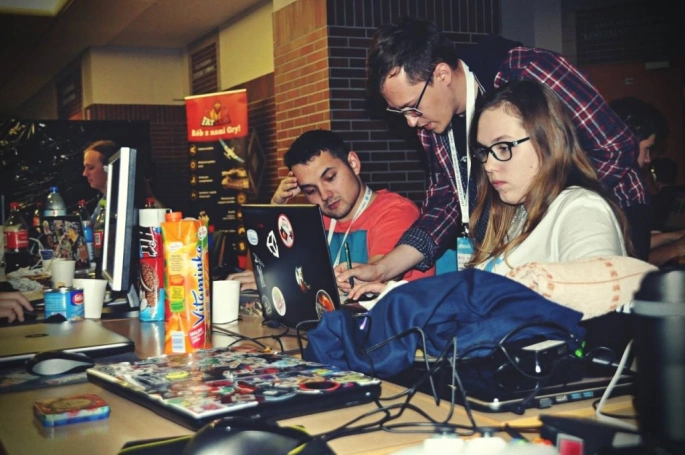 Zdjęcie nr 14 z galerii Studenci WSB w Cieszynie nagrodzeni podczas Sensei Game Jam 2017
