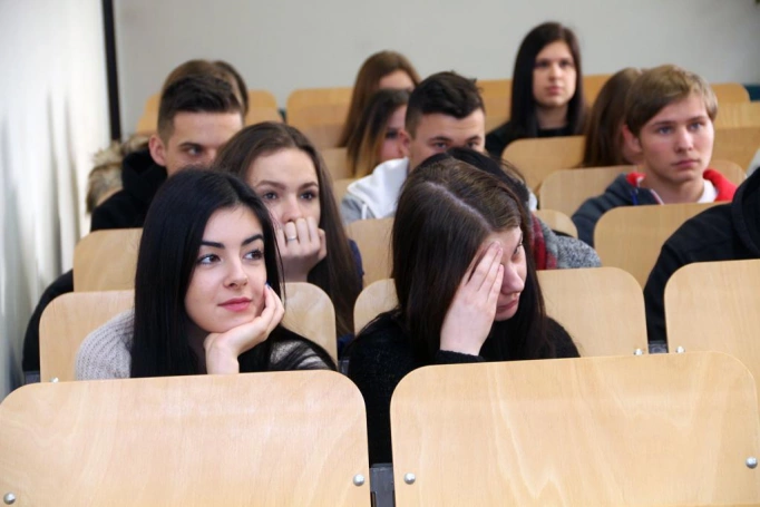 Zdjęcie nr 44 z galerii Uzbrojony szaleniec, pokazy taktyki i warsztaty - tak świętowało Centrum Bezpieczeństwa i Edukacji Służb Mundurowych WSB