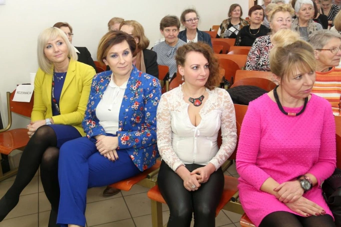 Zdjęcie nr 7 z galerii Jak osiągnąć Flow, pokaz mody i mini-targi dla pań - świętowaliśmy Dzień Kobiet w WSB