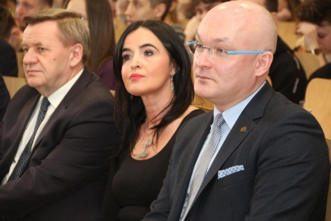 Zdjęcie nr 5 z galerii Zainaugurowaliśmy 14. Festiwal Nauki w Dąbrowie Górniczej
