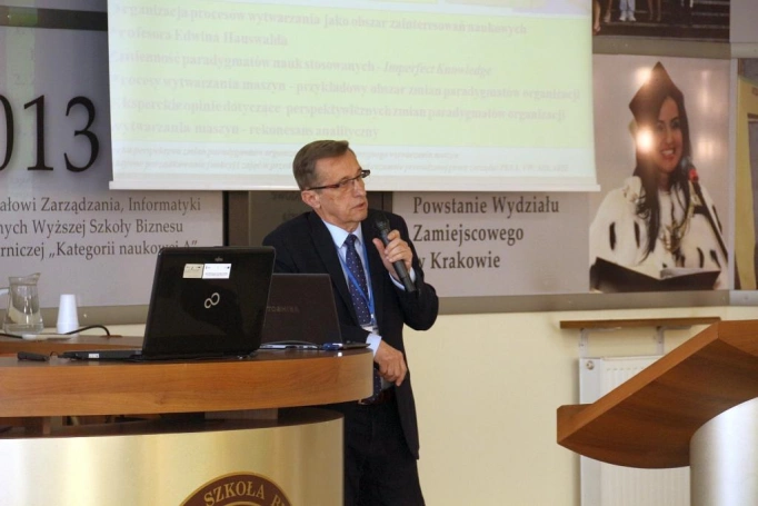 Zdjęcie nr 10 z galerii Konferencja naukowa Współczesne kontynuacje dorobku Edwina Hauswalda