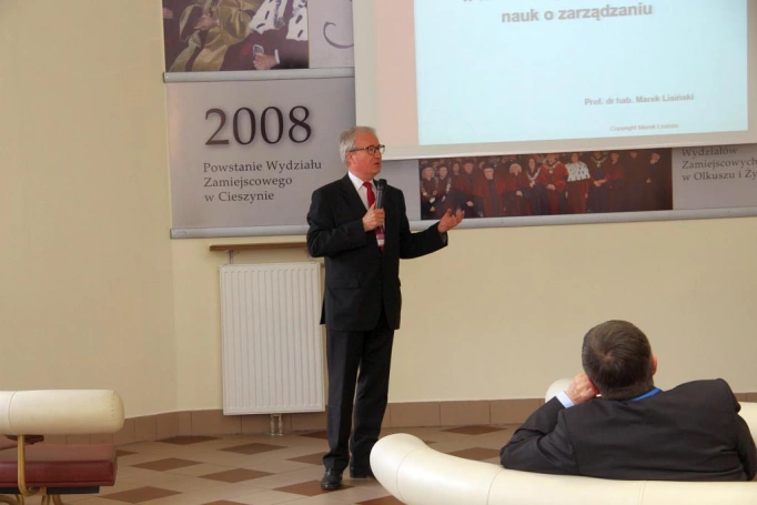 Zdjęcie nr 12 z galerii Konferencja naukowa Współczesne kontynuacje dorobku Edwina Hauswalda