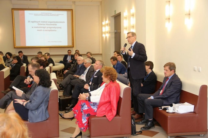 Zdjęcie nr 16 z galerii Konferencja naukowa Współczesne kontynuacje dorobku Edwina Hauswalda