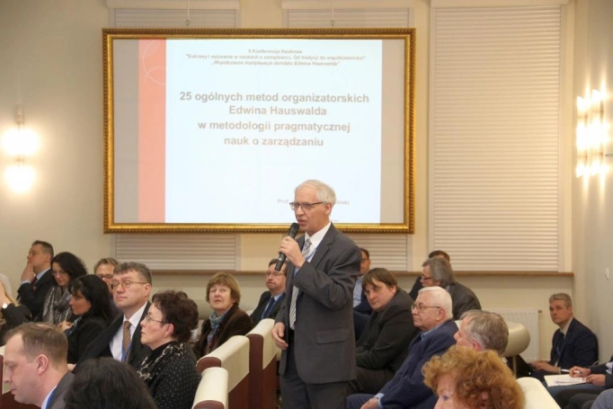 Zdjęcie nr 17 z galerii Konferencja naukowa Współczesne kontynuacje dorobku Edwina Hauswalda