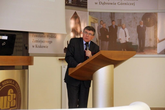 Zdjęcie nr 20 z galerii Konferencja naukowa Współczesne kontynuacje dorobku Edwina Hauswalda
