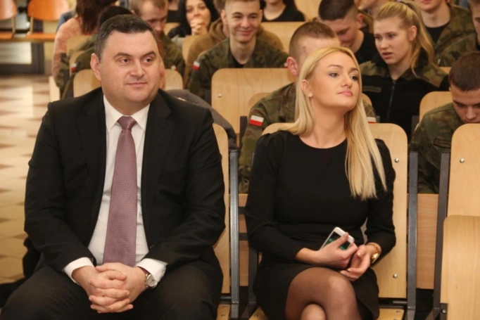 Zdjęcie nr 27 z galerii 14. Festiwal Nauki: jak zostać "specjalsem" i pilotem myśliwca, kto zamieszkuje w naszym ciele i jak dążyć do szczęścia?