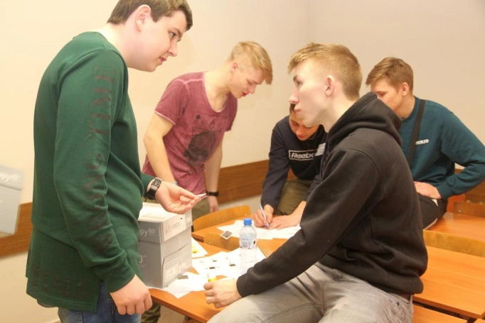 Zdjęcie nr 10 z galerii 14. Festiwal Nauki: zapomniane słowa, sprzęty tajnych agentów i ciężarówka przyszłości