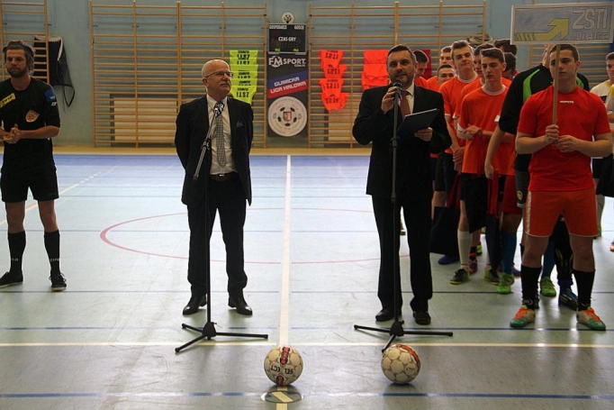 Zdjęcie nr 1 z galerii Młodzi kolejarze z Sosnowca Mistrzami Polski w futsalu
