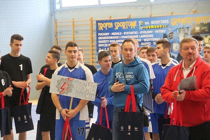 Zdjęcie nr 5 z galerii Młodzi kolejarze z Sosnowca Mistrzami Polski w futsalu