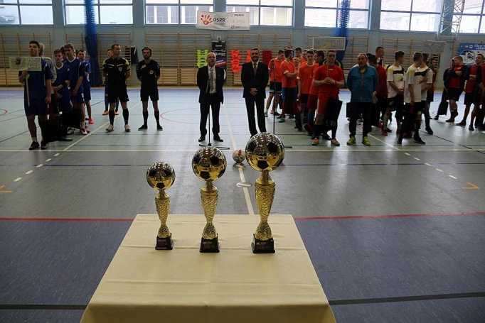 Zdjęcie nr 8 z galerii Młodzi kolejarze z Sosnowca Mistrzami Polski w futsalu