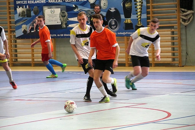 Zdjęcie nr 13 z galerii Młodzi kolejarze z Sosnowca Mistrzami Polski w futsalu