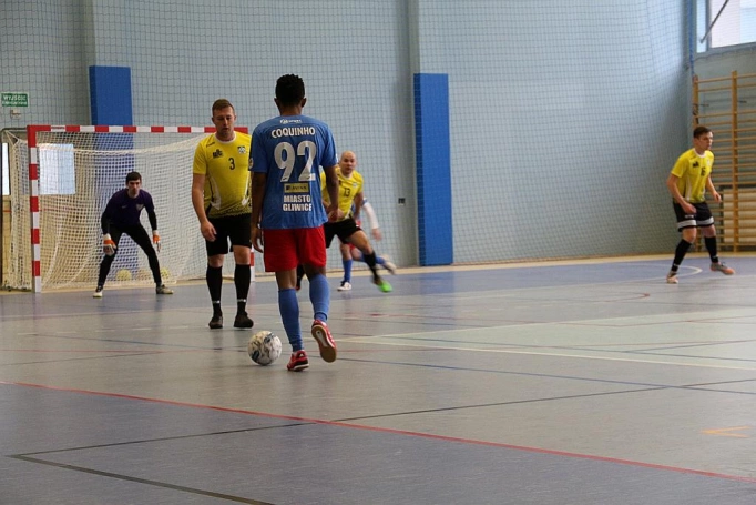Zdjęcie nr 21 z galerii Młodzi kolejarze z Sosnowca Mistrzami Polski w futsalu