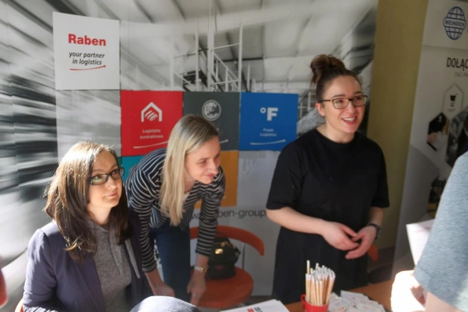Zdjęcie nr 9 z galerii Tłumy na Targach Pracy i Praktyk Studenckich w WSB