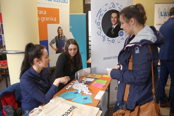Zdjęcie nr 17 z galerii Tłumy na Targach Pracy i Praktyk Studenckich w WSB