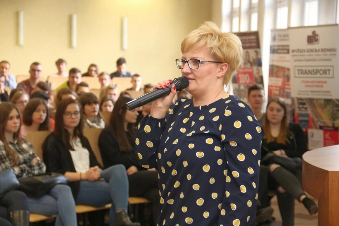Zdjęcie nr 34 z galerii Tłumy na Targach Pracy i Praktyk Studenckich w WSB