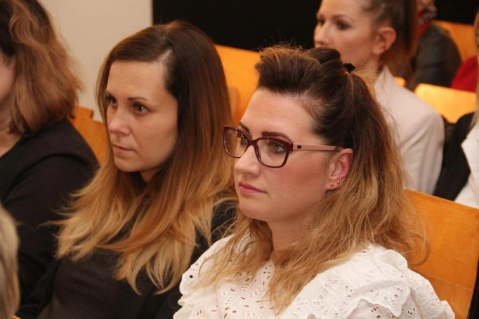 Zdjęcie nr 17 z galerii Absolwenci oświatowych studiów podyplomowych odebrali dyplomy i wyróżnienia