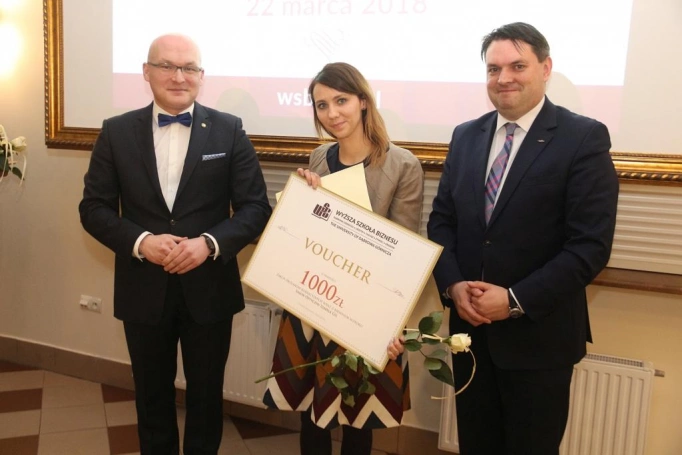 Zdjęcie nr 23 z galerii Absolwenci oświatowych studiów podyplomowych odebrali dyplomy i wyróżnienia
