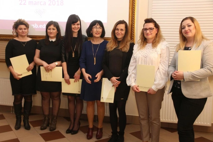 Zdjęcie nr 31 z galerii Absolwenci oświatowych studiów podyplomowych odebrali dyplomy i wyróżnienia
