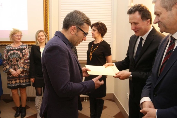 Zdjęcie nr 42 z galerii Absolwenci oświatowych studiów podyplomowych odebrali dyplomy i wyróżnienia