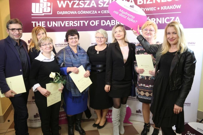 Zdjęcie nr 62 z galerii Absolwenci oświatowych studiów podyplomowych odebrali dyplomy i wyróżnienia