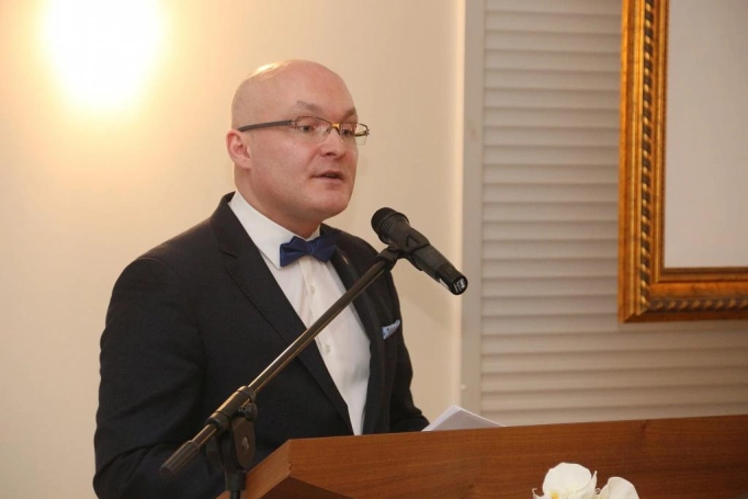 Zdjęcie nr 1 z galerii Absolwenci oświatowych studiów podyplomowych odebrali dyplomy i wyróżnienia