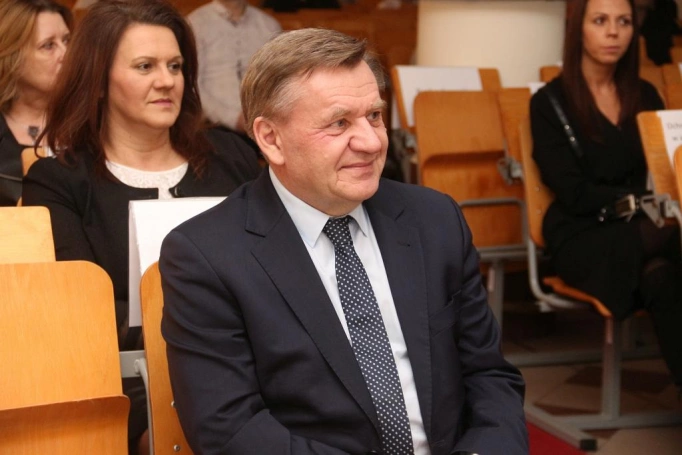 Zdjęcie nr 2 z galerii Gala Akademicka dla absolwentów biznesowych studiów podyplomowych