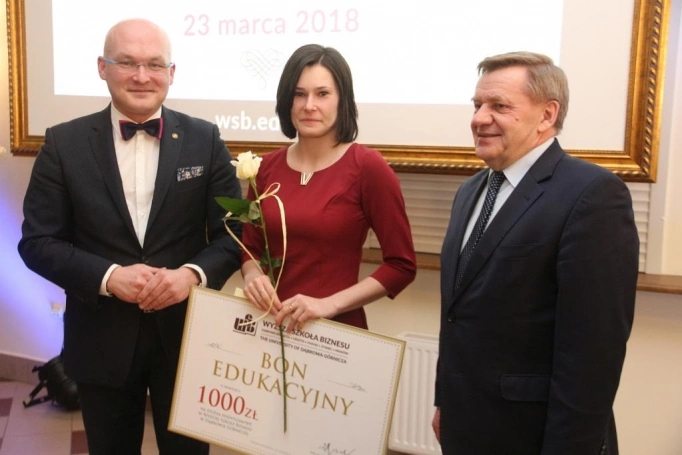 Zdjęcie nr 20 z galerii Gala Akademicka dla absolwentów biznesowych studiów podyplomowych