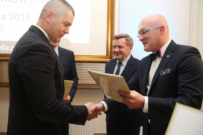 Zdjęcie nr 21 z galerii Gala Akademicka dla absolwentów biznesowych studiów podyplomowych