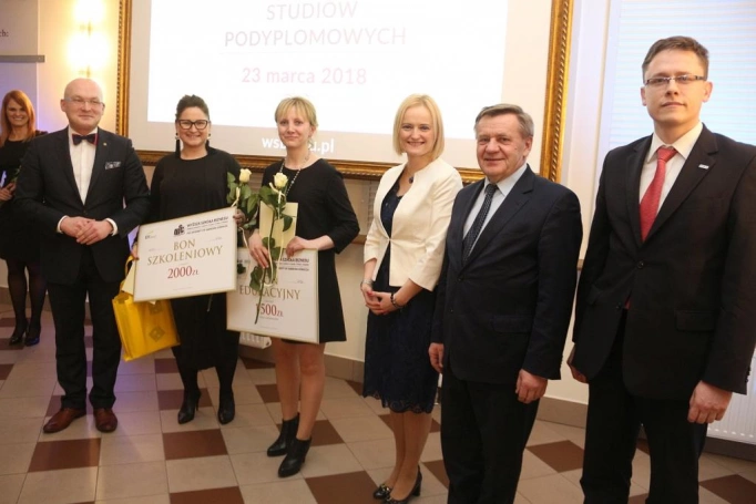 Zdjęcie nr 26 z galerii Gala Akademicka dla absolwentów biznesowych studiów podyplomowych