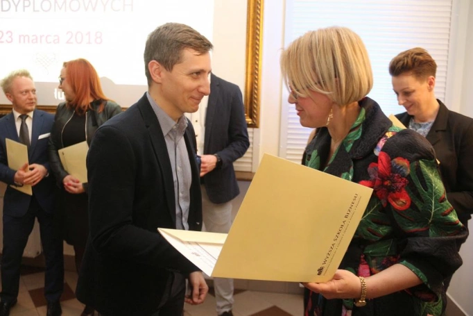 Zdjęcie nr 39 z galerii Gala Akademicka dla absolwentów biznesowych studiów podyplomowych